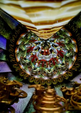 Gray_Kaleidoscope_Tapered_Searching The Horizon_Image_ 2014 (2)